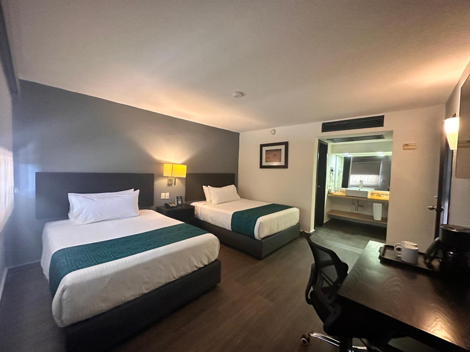 Inhouse Obregon Hotel Ciudad Obregon Bagian luar foto