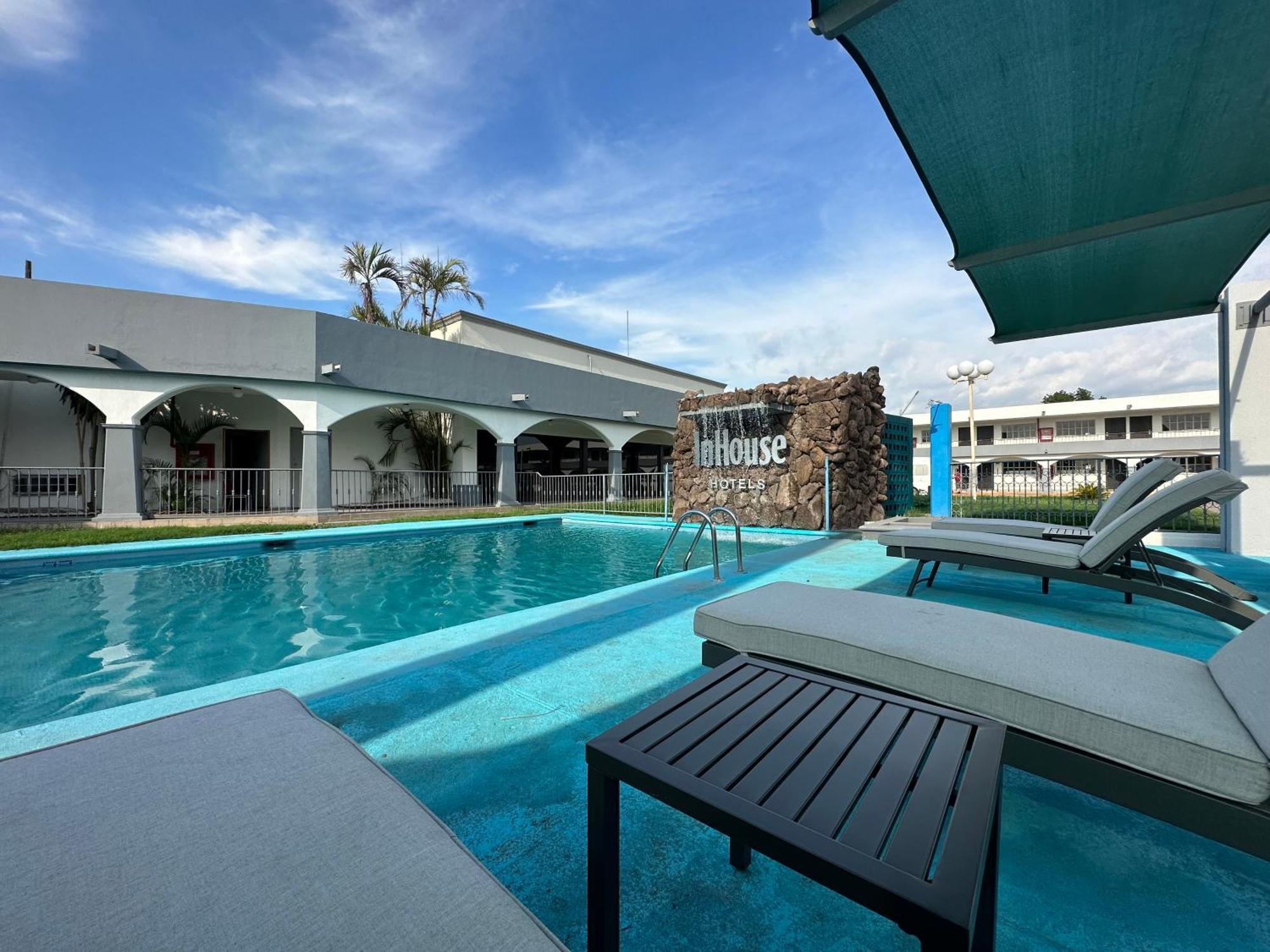 Inhouse Obregon Hotel Ciudad Obregon Bagian luar foto