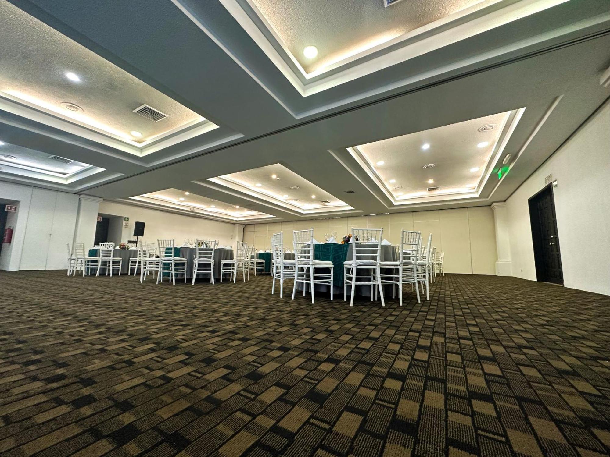 Inhouse Obregon Hotel Ciudad Obregon Bagian luar foto