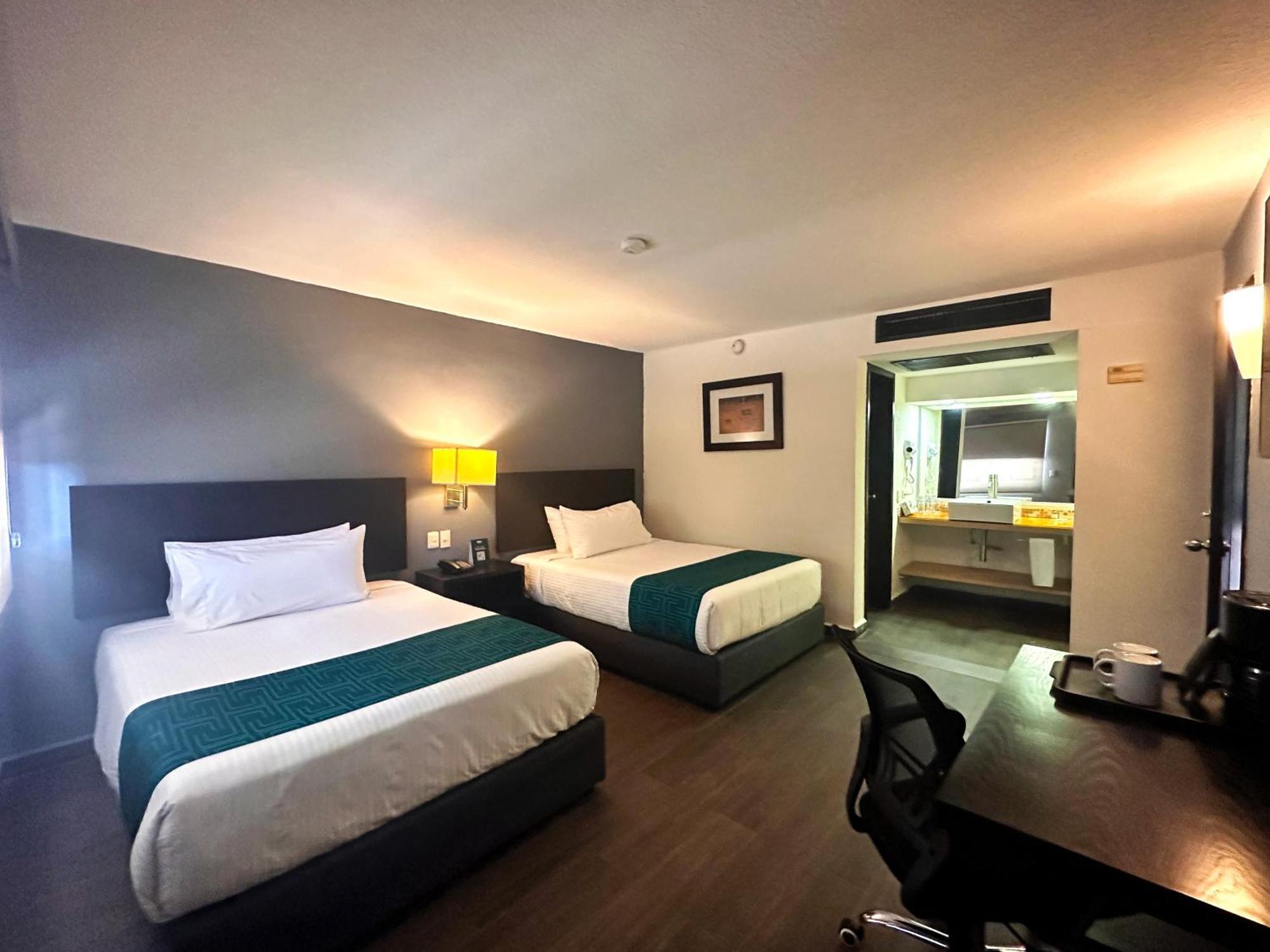 Inhouse Obregon Hotel Ciudad Obregon Bagian luar foto