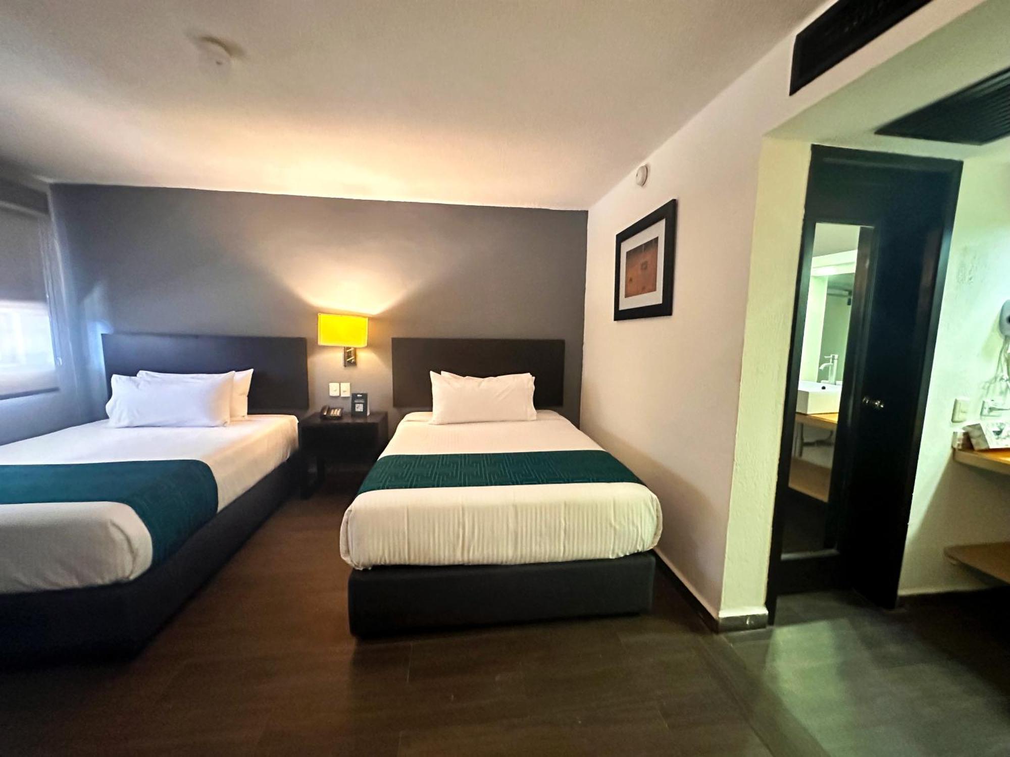 Inhouse Obregon Hotel Ciudad Obregon Bagian luar foto