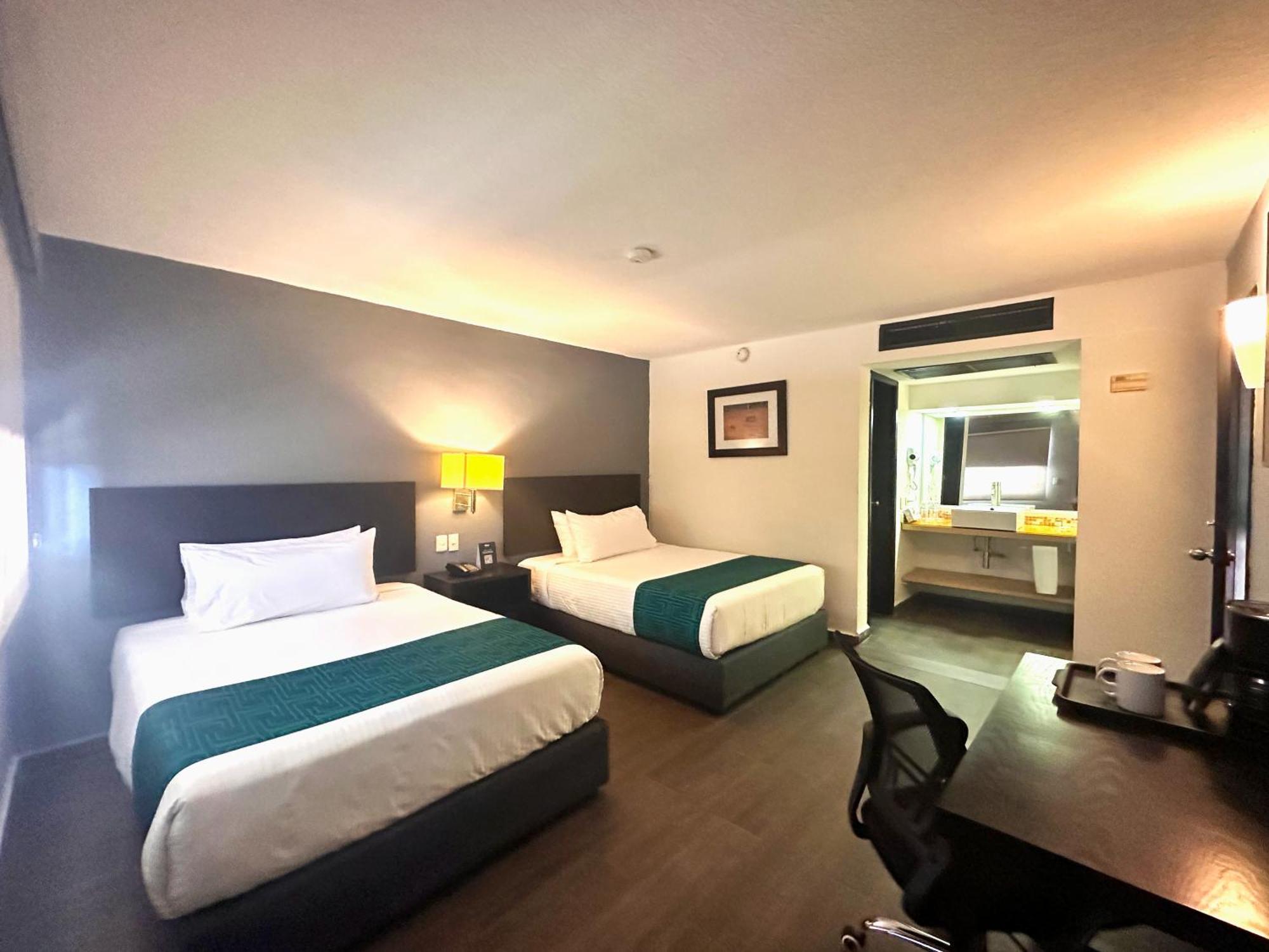 Inhouse Obregon Hotel Ciudad Obregon Bagian luar foto