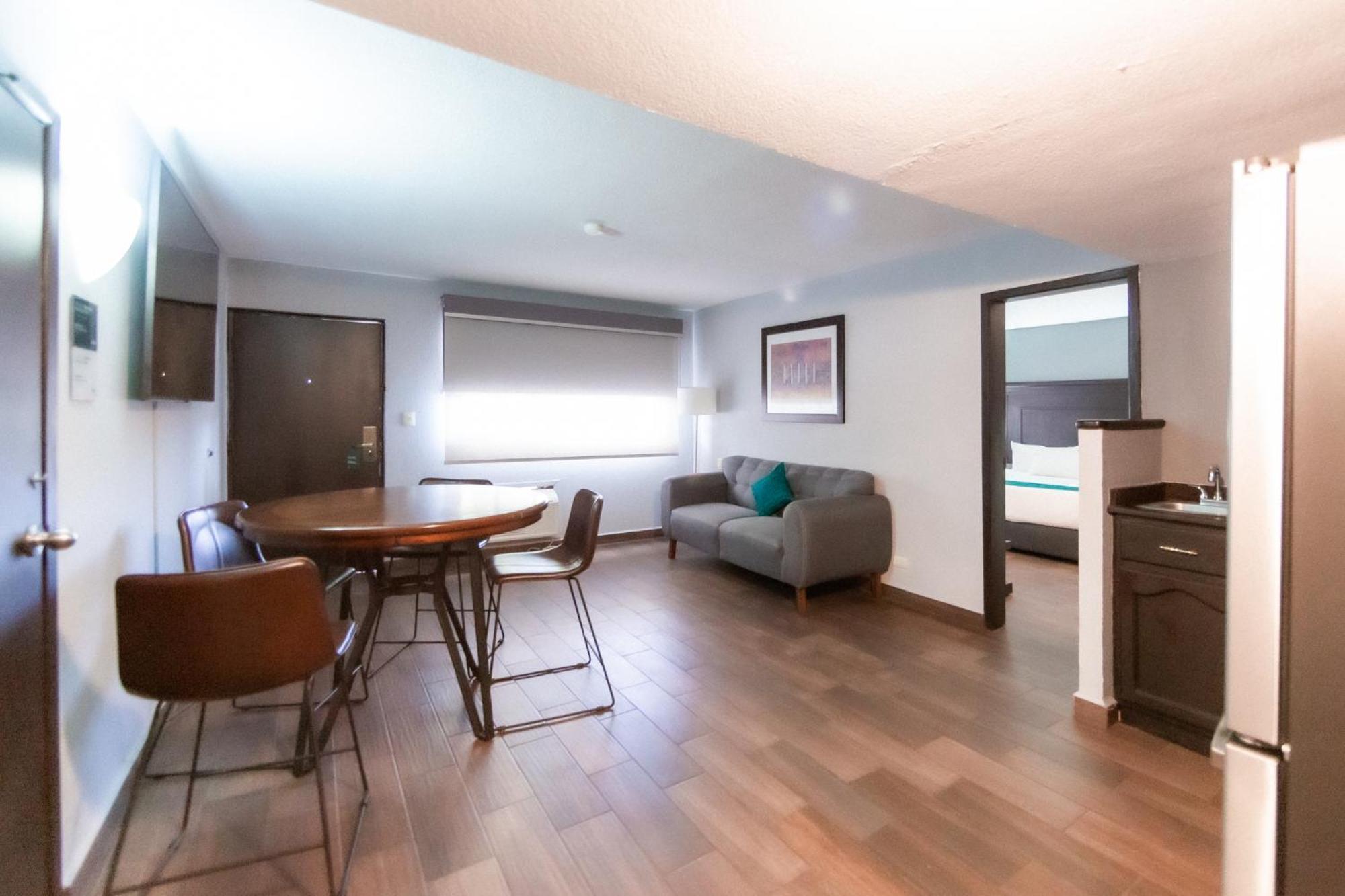 Inhouse Obregon Hotel Ciudad Obregon Bagian luar foto