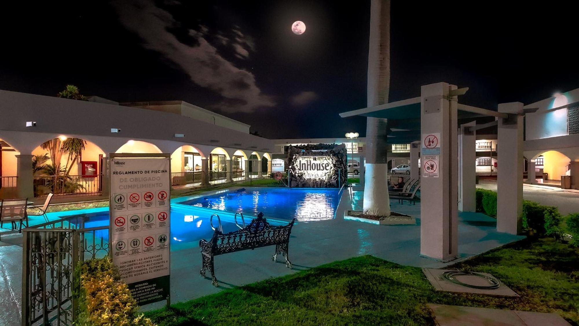 Inhouse Obregon Hotel Ciudad Obregon Bagian luar foto
